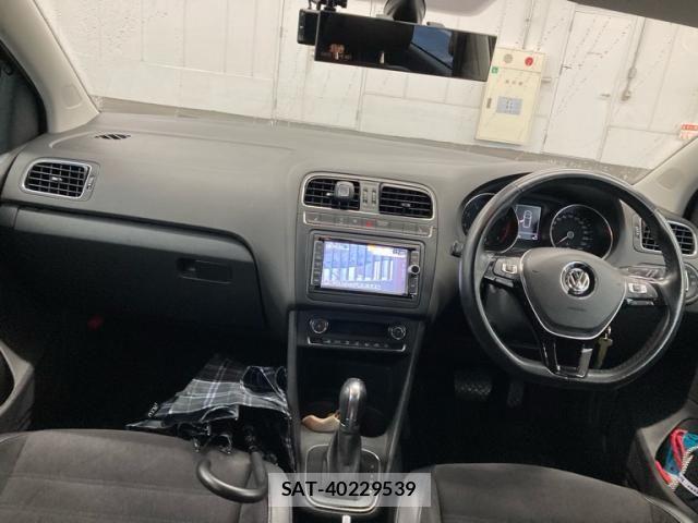 VolksWagen POLO 2017-09 7252850-11