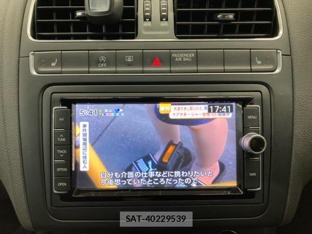 VolksWagen POLO 2017-09 7252850-24