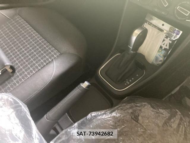 VolksWagen POLO 2014-10 7252855-9