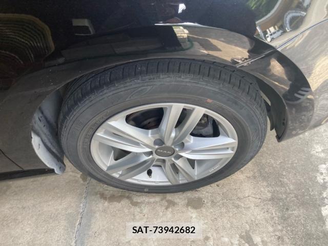 VolksWagen POLO 2014-10 7252855-5