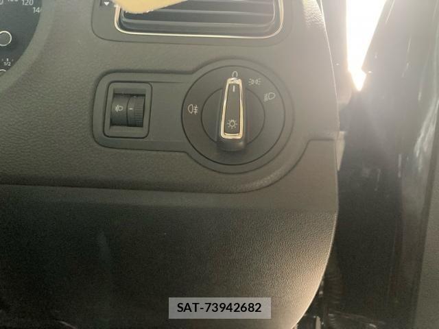 VolksWagen POLO 2014-10 7252855-6