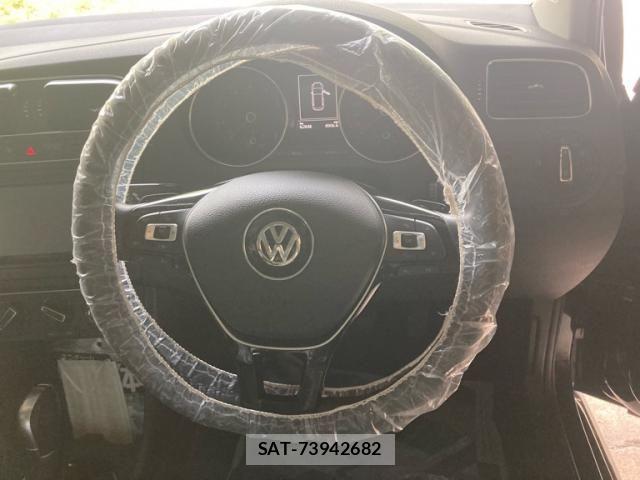 VolksWagen POLO 2014-10 7252855-8