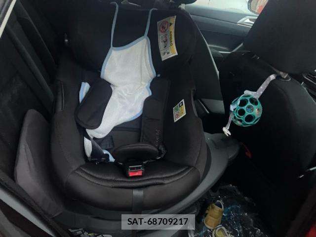VolksWagen POLO 2019-06 7252847-10