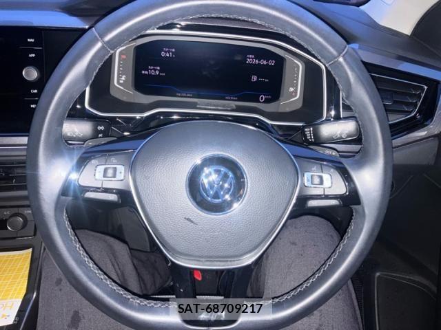 VolksWagen POLO 2019-06 7252847-12