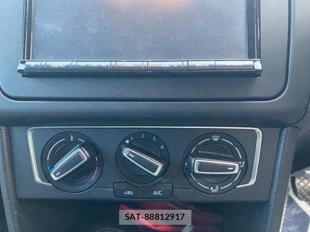 VolksWagen POLO 2014-10 7273265-15