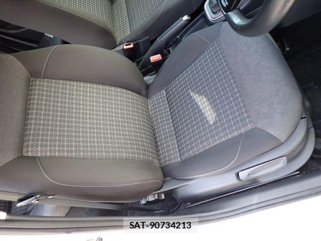 VolksWagen POLO 2016-03 7331194-17