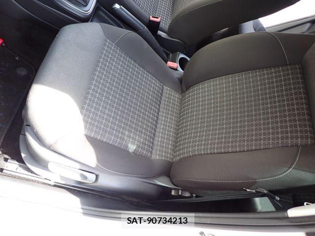 VolksWagen POLO 2016-03 7331194-18