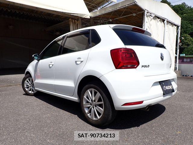 VolksWagen POLO 2016-03 7331194-2