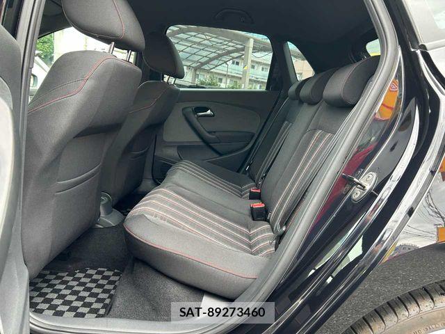VolksWagen POLO 2012-08 7331198-15