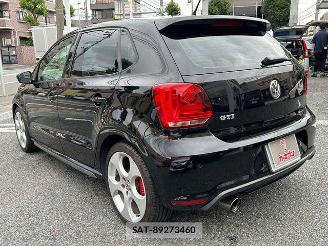 VolksWagen POLO 2012-08 7331198-22