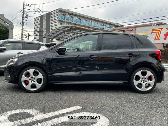 VolksWagen POLO 2012-08 7331198-23
