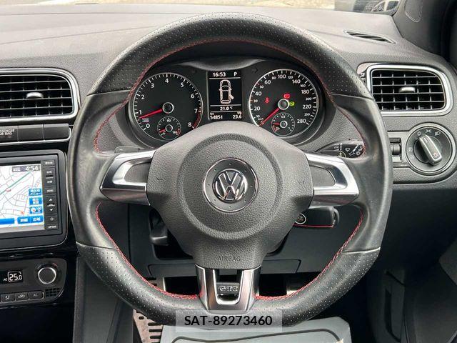 VolksWagen POLO 2012-08 7331198-4