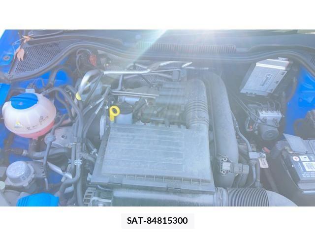 VolksWagen POLO 2015-08 7331197-21