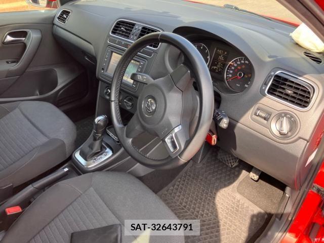 VolksWagen POLO 2012-09 7331202-9