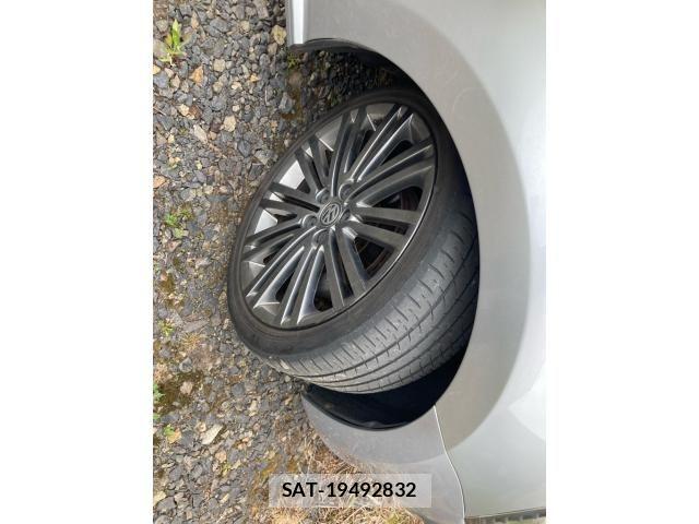 VolksWagen POLO 2012-03 7331201-9