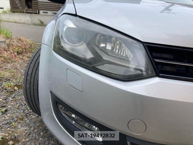 VolksWagen POLO 2012-03 7331201-12