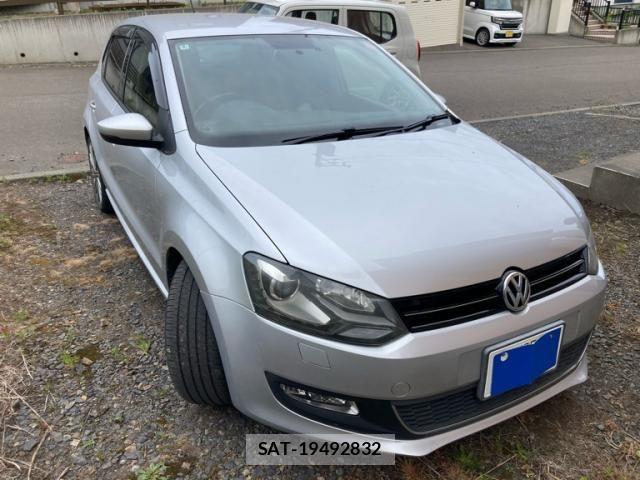 VolksWagen POLO 2012-03 7331201-1