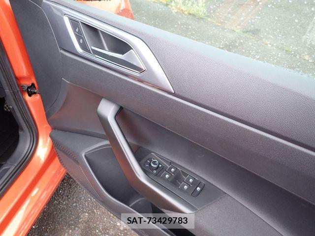VolksWagen POLO 2018-03 7360480-18