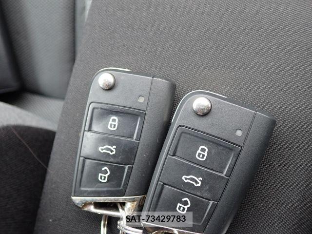VolksWagen POLO 2018-03 7360480-27