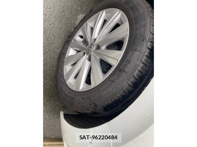 VolksWagen POLO 2019-12 7360485-12