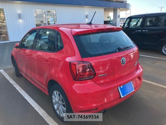 VolksWagen POLO 2015-07 7394860-9