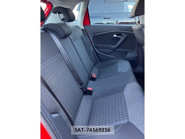 VolksWagen POLO 2015-07 7394860-19