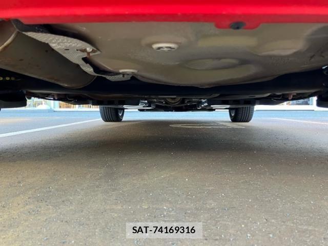 VolksWagen POLO 2015-07 7394860-21