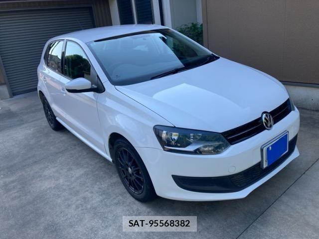 VolksWagen POLO 2014-03 7458840-0
