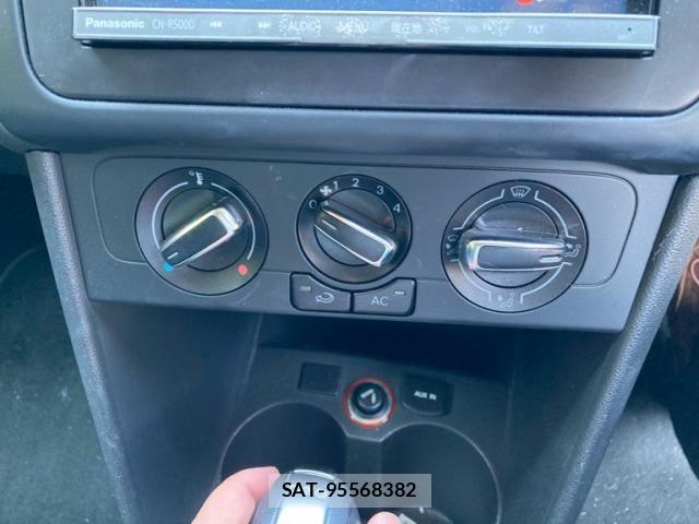 VolksWagen POLO 2014-03 7458840-11