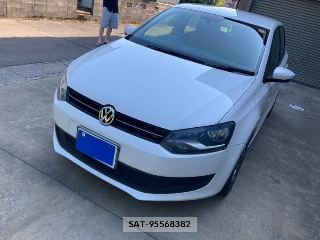 VolksWagen POLO 2014-03 7458840-1