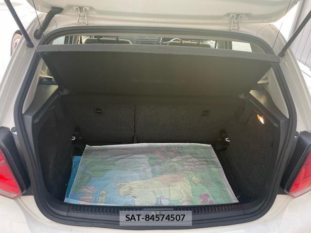 VolksWagen POLO 2014-03 7458839-10