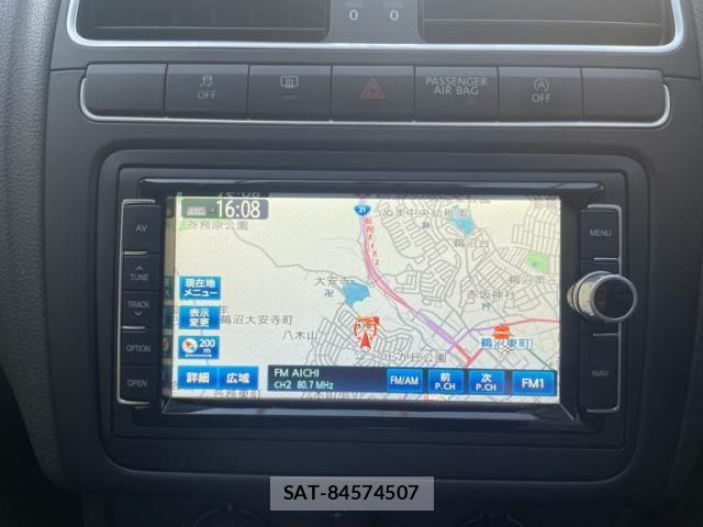 VolksWagen POLO 2014-03 7458839-20