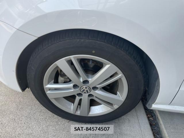 VolksWagen POLO 2014-03 7458839-6
