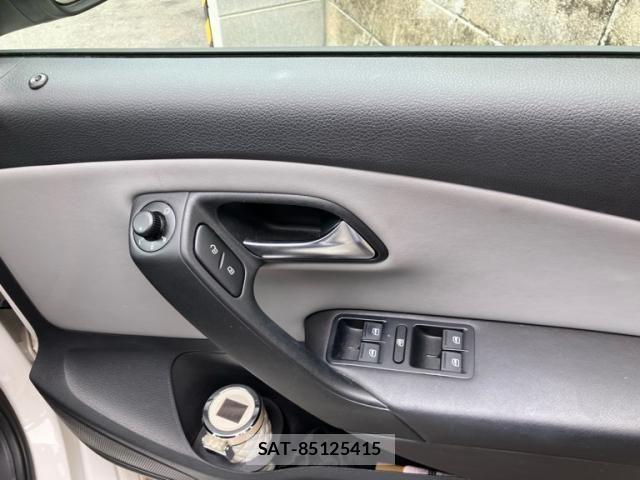 VolksWagen POLO 2013-09 7458838-12