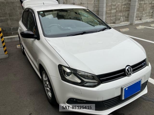 VolksWagen POLO 2013-09 7458838-1