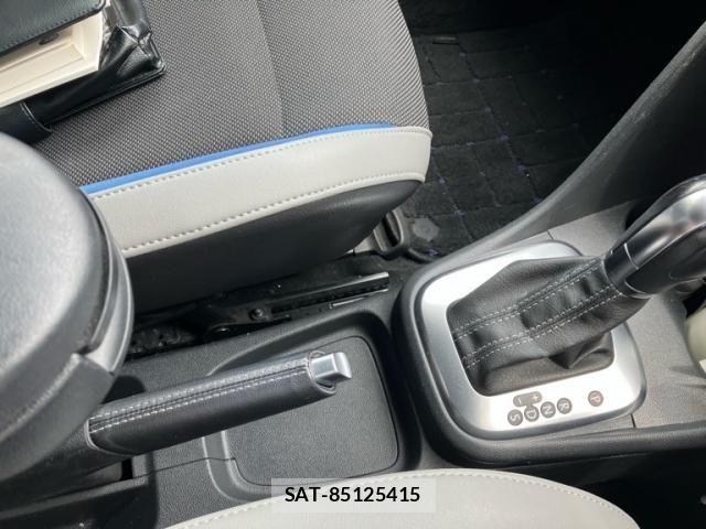 VolksWagen POLO 2013-09 7458838-23
