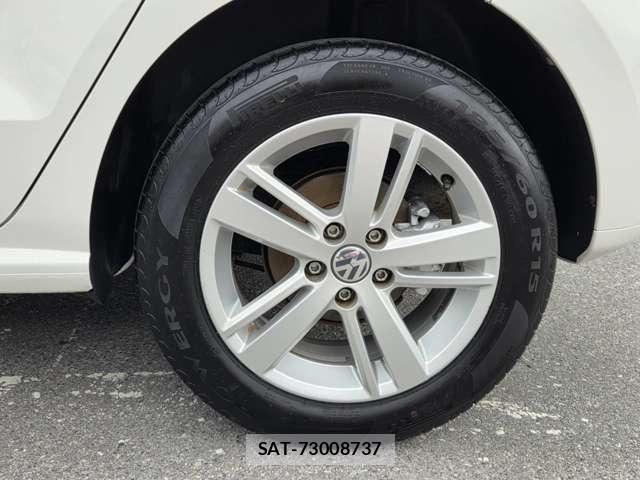 VolksWagen POLO 2010-05 7458841-11