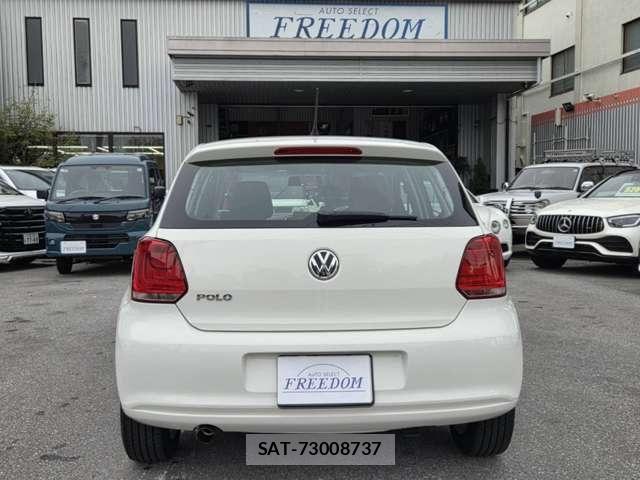 VolksWagen POLO 2010-05 7458841-14