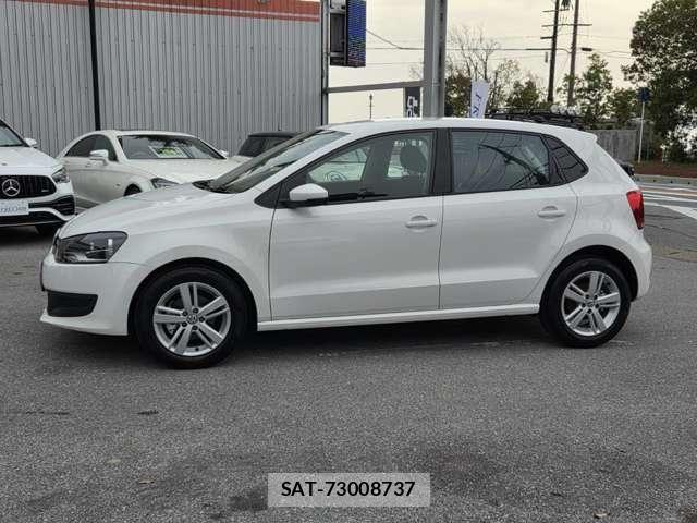 VolksWagen POLO 2010-05 7458841-15