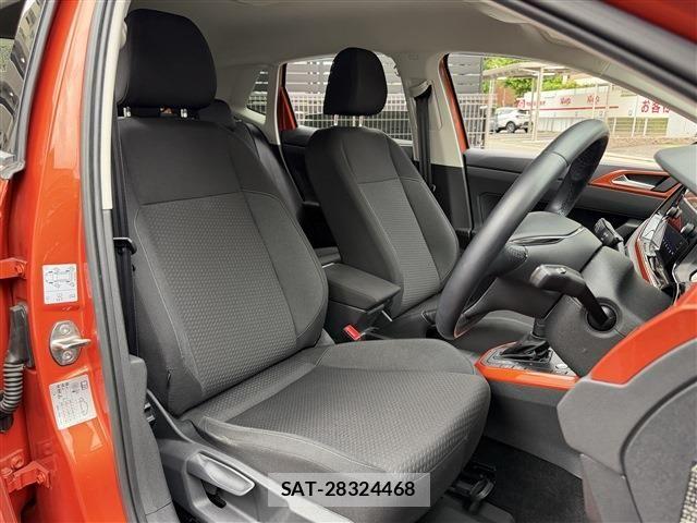 VolksWagen POLO 2022-02 7503743-14