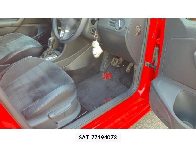 VolksWagen POLO 2012-06 7503756-9
