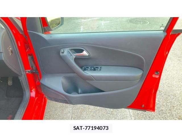 VolksWagen POLO 2012-06 7503756-10