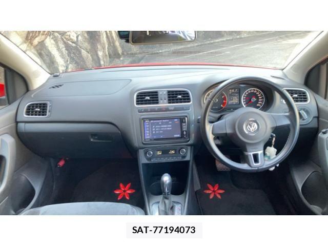 VolksWagen POLO 2012-06 7503756-13