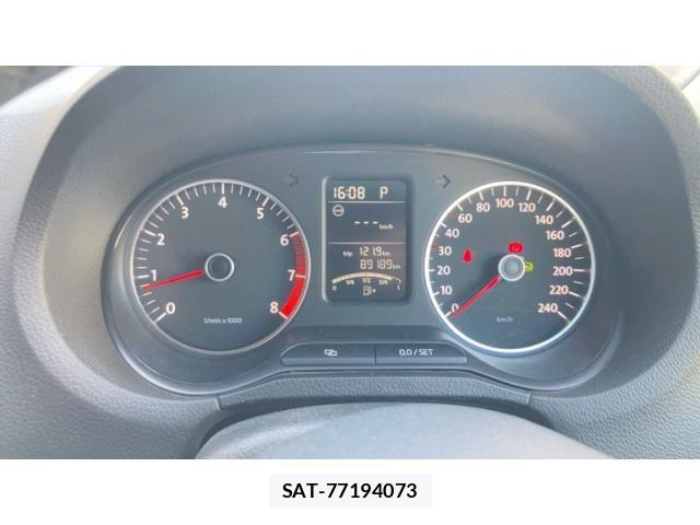 VolksWagen POLO 2012-06 7503756-1