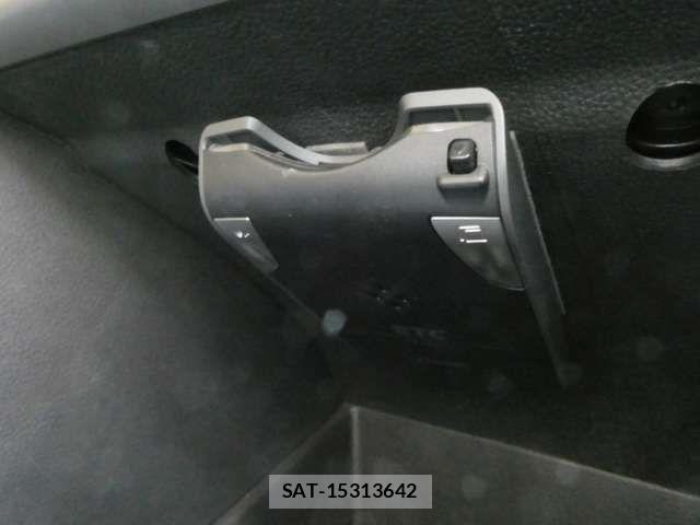 VolksWagen POLO 2015-07 7503744-2