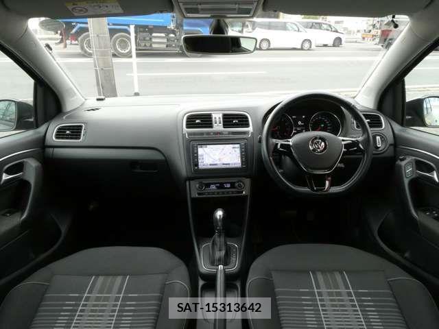 VolksWagen POLO 2015-07 7503744-5