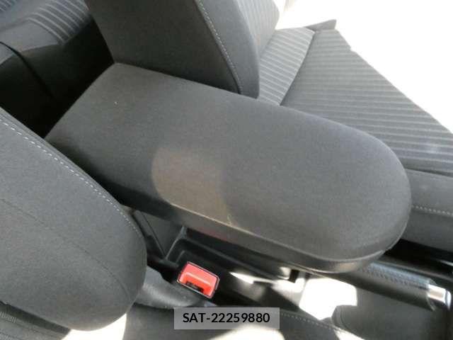 VolksWagen POLO 2012-08 7503754-4
