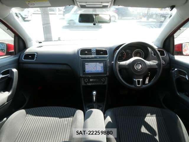 VolksWagen POLO 2012-08 7503754-5