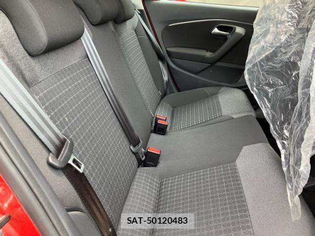 VolksWagen POLO 2015-02 7503746-11