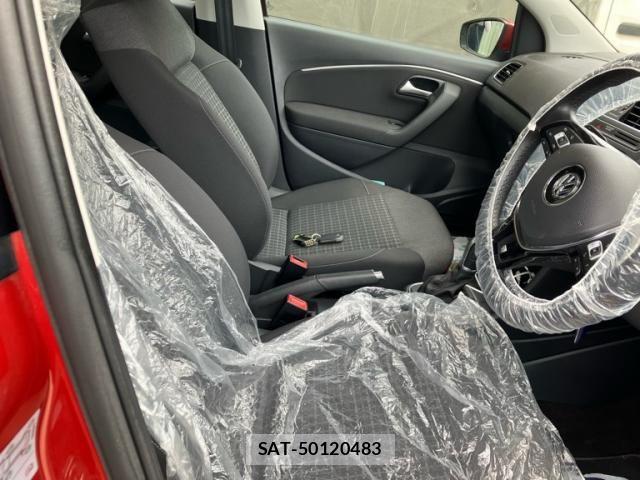 VolksWagen POLO 2015-02 7503746-12